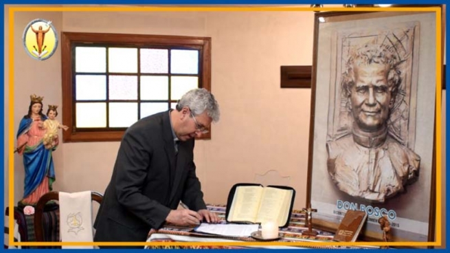 Bolivia – Salesian University of Bolivia signs solidarity agreement with mobile phone company