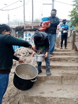 Peru – Community kitchen: "We want to demonstrate that there is no authentic Christian life without social commitment"