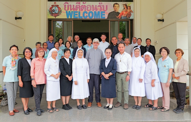 Tailândia – Uma visita de animação que encoraja toda a Família Salesiana