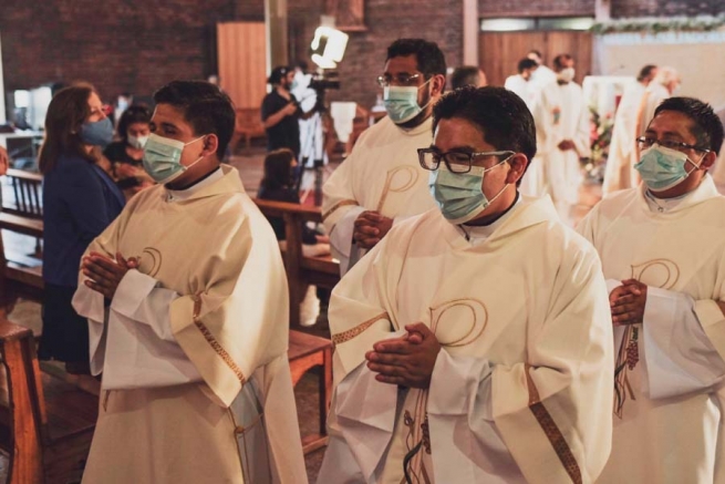 Chile – Czterech nowych diakonów salezjanów z Peru