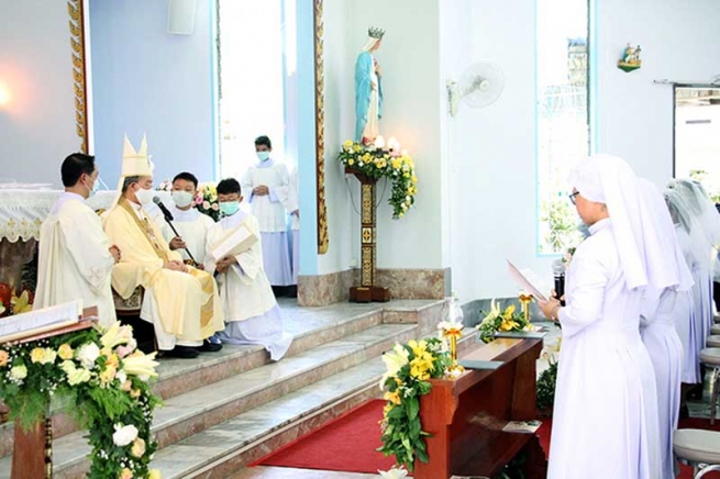 Tailândia – Profissões perpétuas e primeiras profissões das Irmãs Damas do Imaculado Coração de Maria