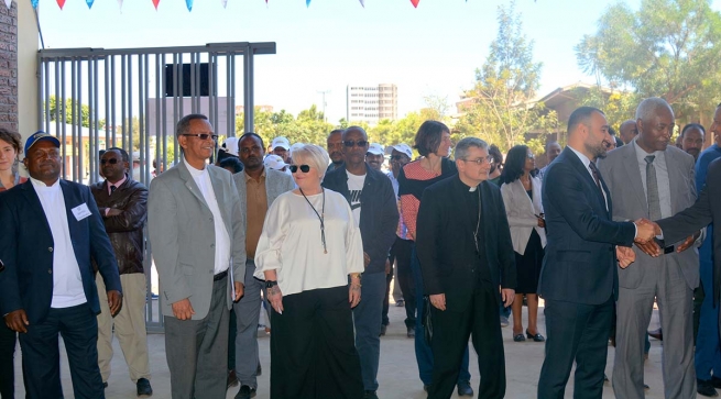 Etiópia - Inauguração dos novos laboratórios do "Don Bosco Children"