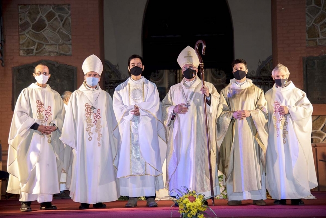 Uruguay - Cardinal Sturla ordains two Salesians as priests