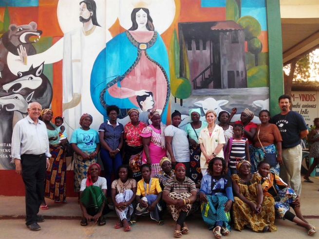 Angola – Pacifist revolutionaries: the Damas Salesianas arrive in the country