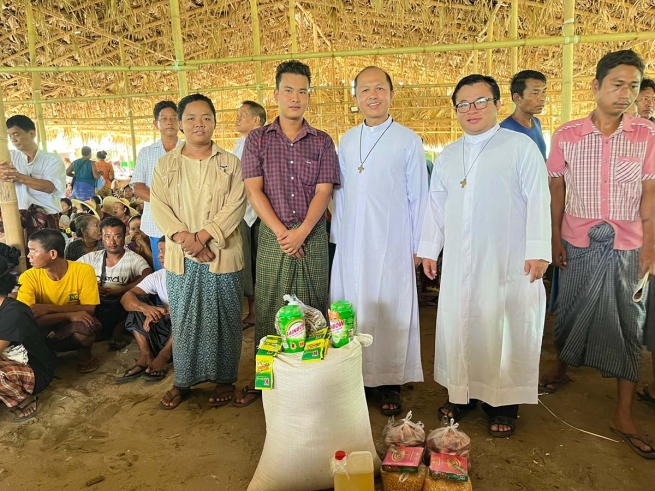 Myanmar – “La compassione in azione”: gli aiuti dei salesiani alle vittime del terremoto