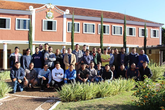 Brésil – Une visite pour connaître et animer l'apostolat de la communication dans la Province de Campo Grande