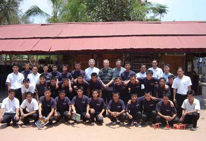 Laos - Interview with Sanya Boonprasert, founder of Past Pupils of "Don Bosco" of Vientiane