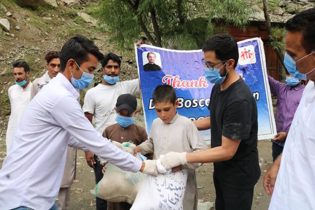 Paquistão - "Dom Bosco Lahore" presta auxílio a famílias afetadas pela pandemia