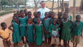 Ghana – Favorire il culto e la vita comunitaria: un nuovo tetto per due chiese nel nord del Paese