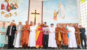 Tailandia – “Caminar juntos para promover la paz”. Una iniciativa de hermandad y diálogo interreligioso