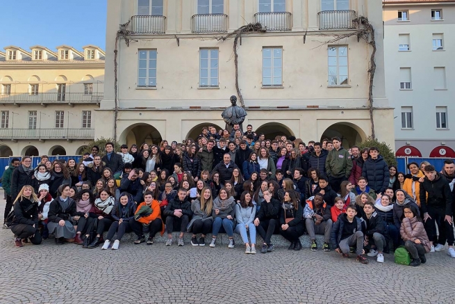 SALUDO DEL RECTOR MAYOR A LOS JÓVENES DE TODAS LAS PRESENCIAS SALESIANAS EN EL MUNDO