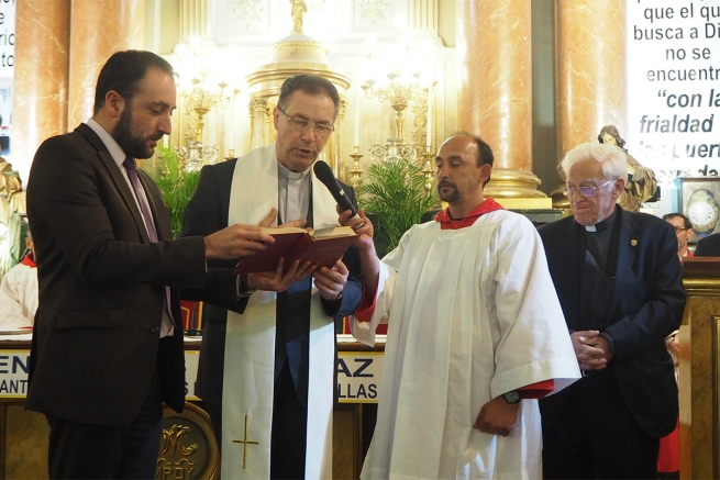 Spain - A meeting between two "Angels": “I love Don Bosco because the Salesians taught me values!”