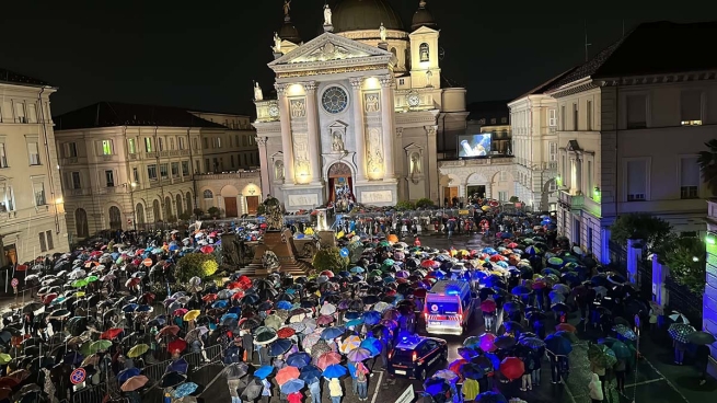 Italia – Il Rettor Maggiore alla Festa di Maria Ausiliatrice: “L’Ausiliatrice è la mamma di ciascuno di voi”