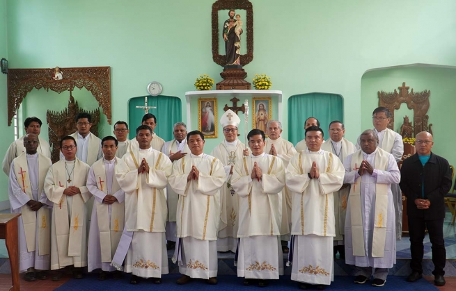 Myanmar - Four Salesians ordained deacons