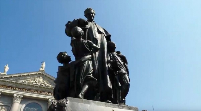 LA DANSE DES ENFANTS DE BRONZE