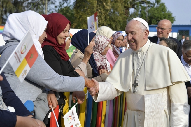 Marocco – Dialogo, fratellanza, servizio ai bisognosi: Papa Francesco anima il popolo marocchino