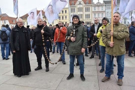 Polonia – I “Cavalieri di Maria” pregano il Rosario per le strade di Bydgoscz