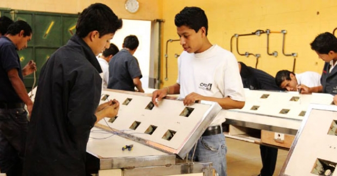 Guatemala - Solar panels for the Vocational Training Centre: thinking of development, respecting creation