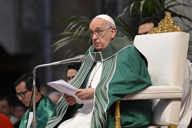 Vaticano – Na Missa finda a XVI Assembleia Geral do Sínodo. O Papa Francisco: “Sonhamos com uma Igreja serva de todos”