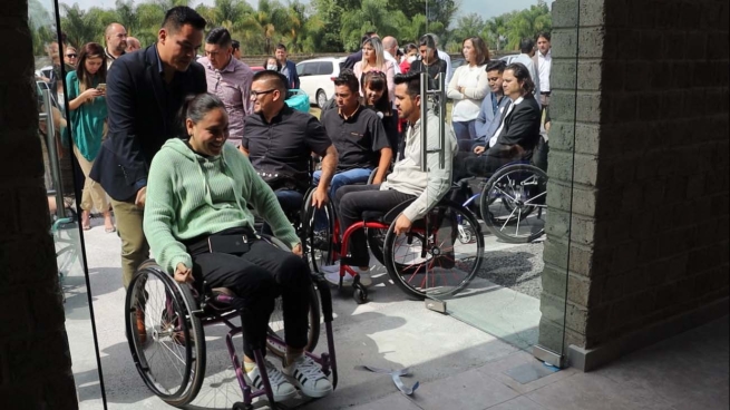 México – Inauguração do primeiro centro mexicano de tratamento integral e reabilitação de pacientes com lesão medular, graças aos salesianos