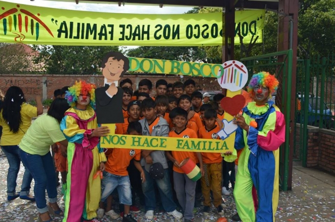 Bolivia – “Don Bosco ci rende famiglia”: gli “Hogares Don Bosco” radunano centinaia di adolescenti e giovani