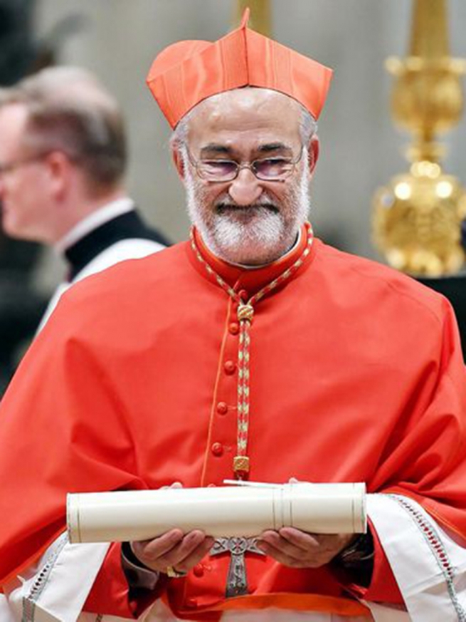 Vaticano – Mons. Cristóbal López Romero, SDB, recibió la birreta cardenalicia: “deseo que la humanidad se convierta en una gran familia”