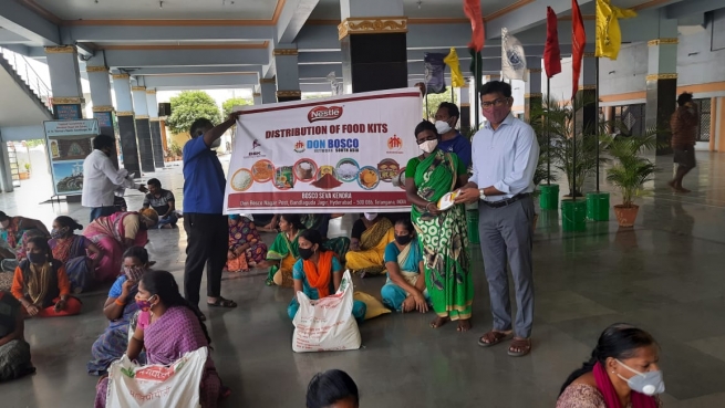 India – Salesian Family in Hyderabad: ambulance and many initiatives for Covid-19 patients and needy