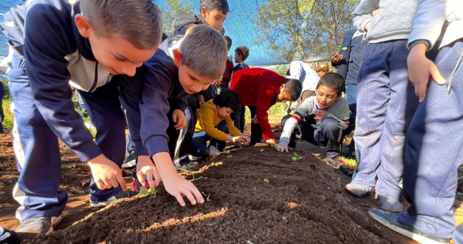 Paraguay - New environmental education project involves over 11,000 students