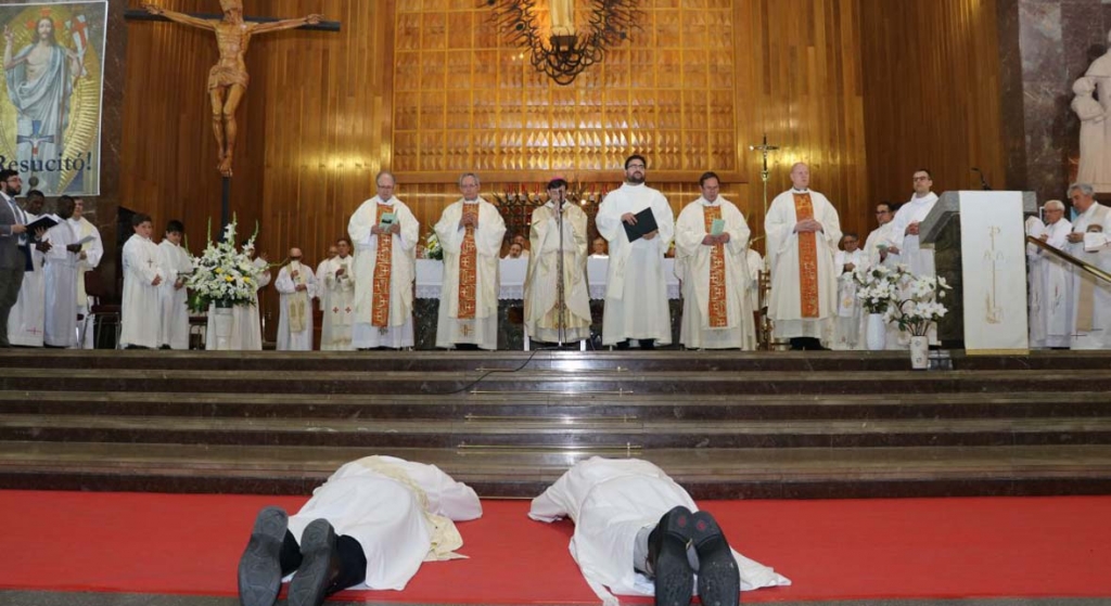 Spagna Ordinazione diaconale e sacerdotale