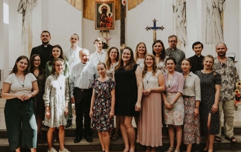 Poland - Delivery of missionary crosses to 15 young volunteers