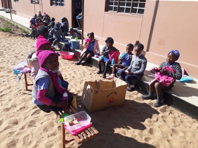 Namibia – Donor funding from “Salesian Missions” provides nutritional support for 123 children