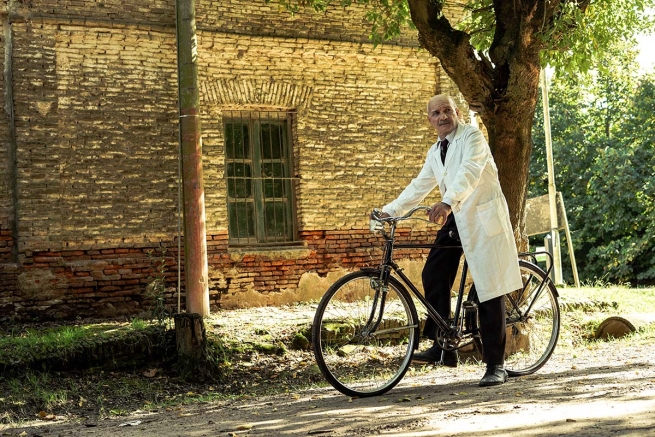 Argentyna – Film o Artemidesie Zattim dostępny także w innych językach