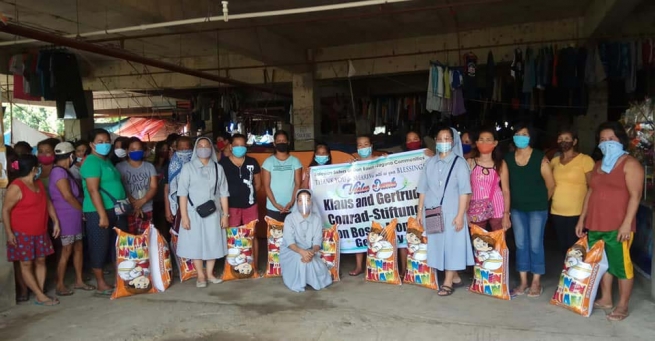 Filippine – Salesiani e FMA portano sulle strade aiuti e servizi religiosi