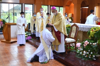 Thailand - Priestly ordination of Salesian Thomas Nattawut Kitsawad