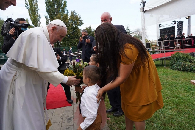 Slovaquie – Le Pape François aux Roms : « Vous êtes dans le cœur de l'Église »