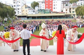 Vietnam – El Instituto Filosófico "Don Rúa" en Dalat celebra el 50 aniversario de la fundación e inauguración de un nuevo edificio pastoral