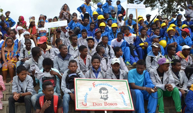Madagascar – Salesian Missions donors help Salesian vocational training center graduates launch small business enterprise