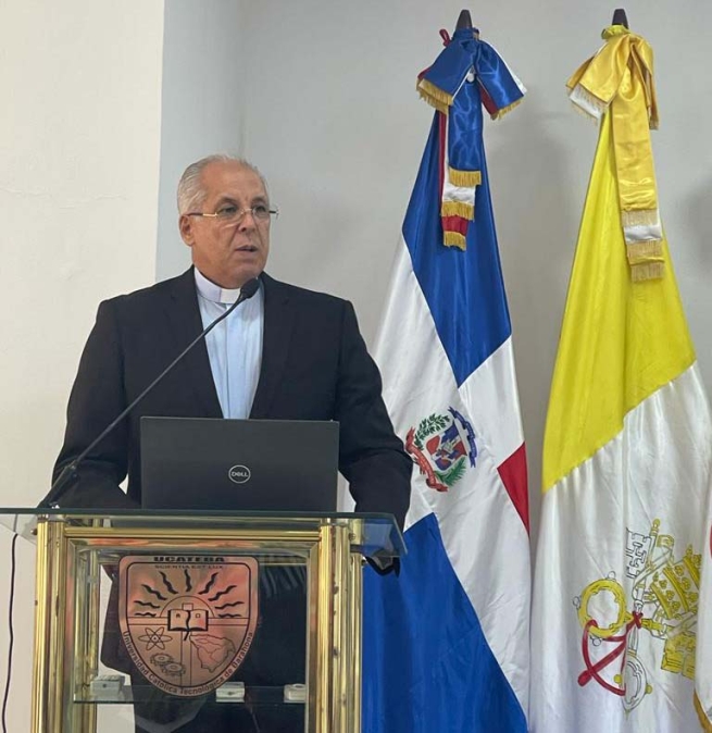 República Dominicana - Cátedra universitária dedicada a Dom Fábio Mamerto Rivas Santos