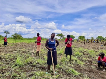 Uganda - Sembrados de esperanza