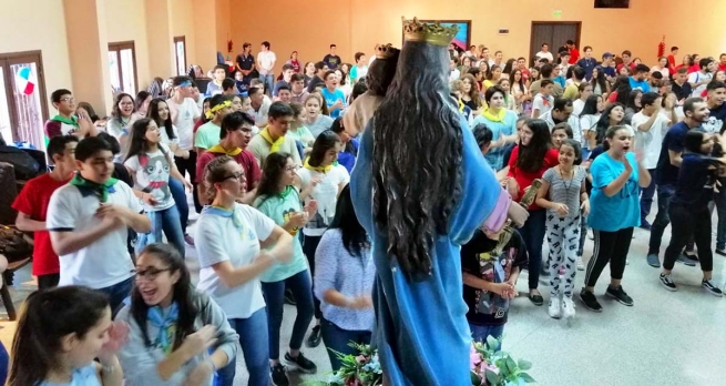 Paraguay – 300 giovani del MGS celebrano Maria Ausiliatrice